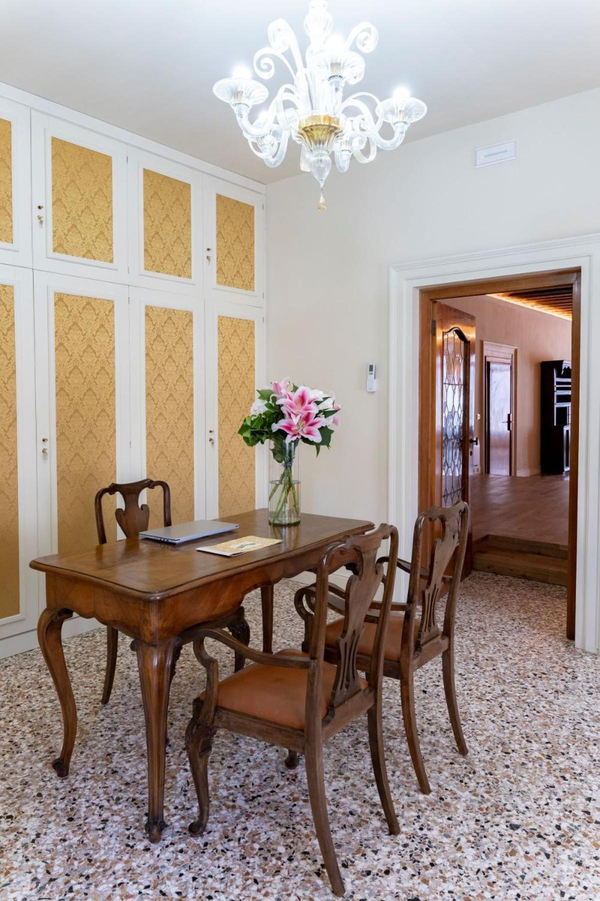 Palazzo Titti Rialto Suites Venice Ngoại thất bức ảnh