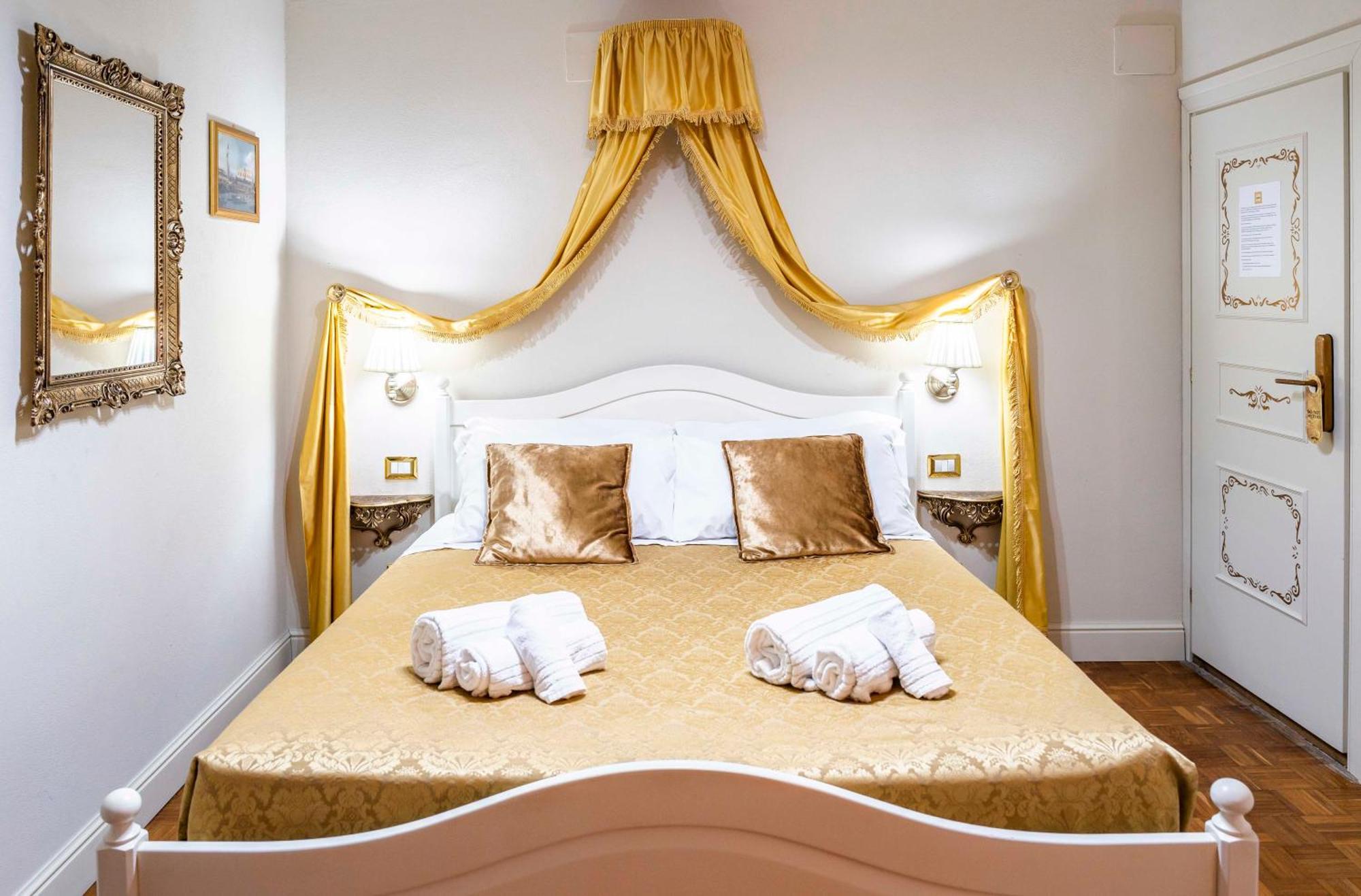 Palazzo Titti Rialto Suites Venice Ngoại thất bức ảnh