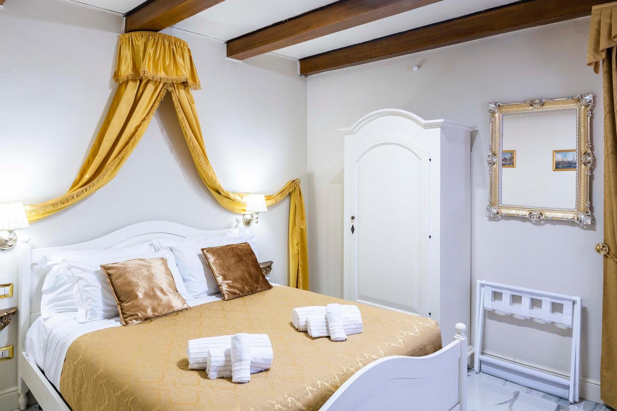 Palazzo Titti Rialto Suites Venice Ngoại thất bức ảnh
