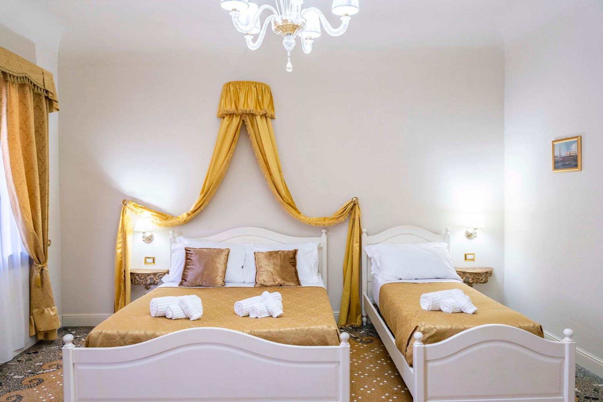 Palazzo Titti Rialto Suites Venice Ngoại thất bức ảnh
