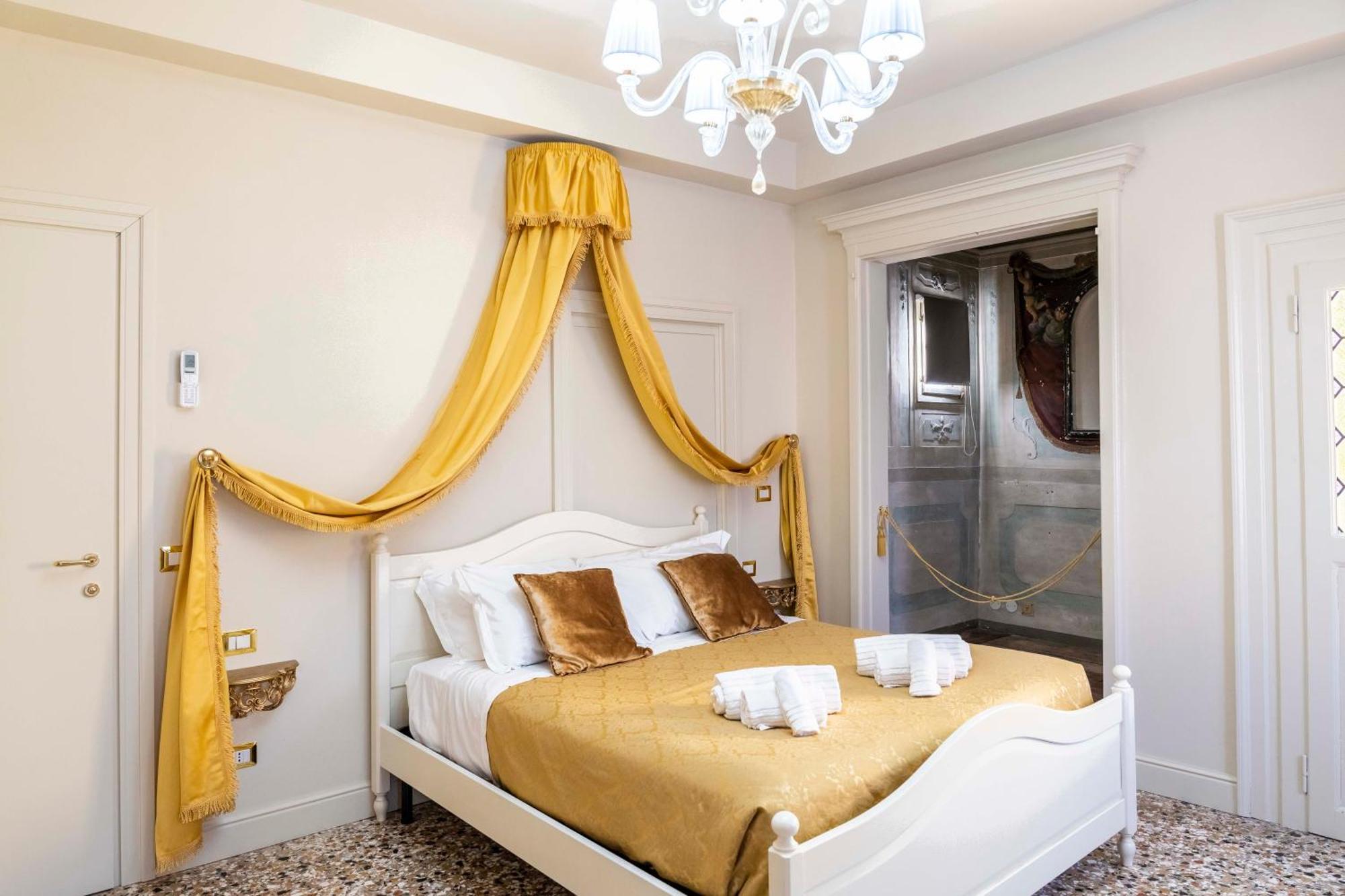 Palazzo Titti Rialto Suites Venice Ngoại thất bức ảnh